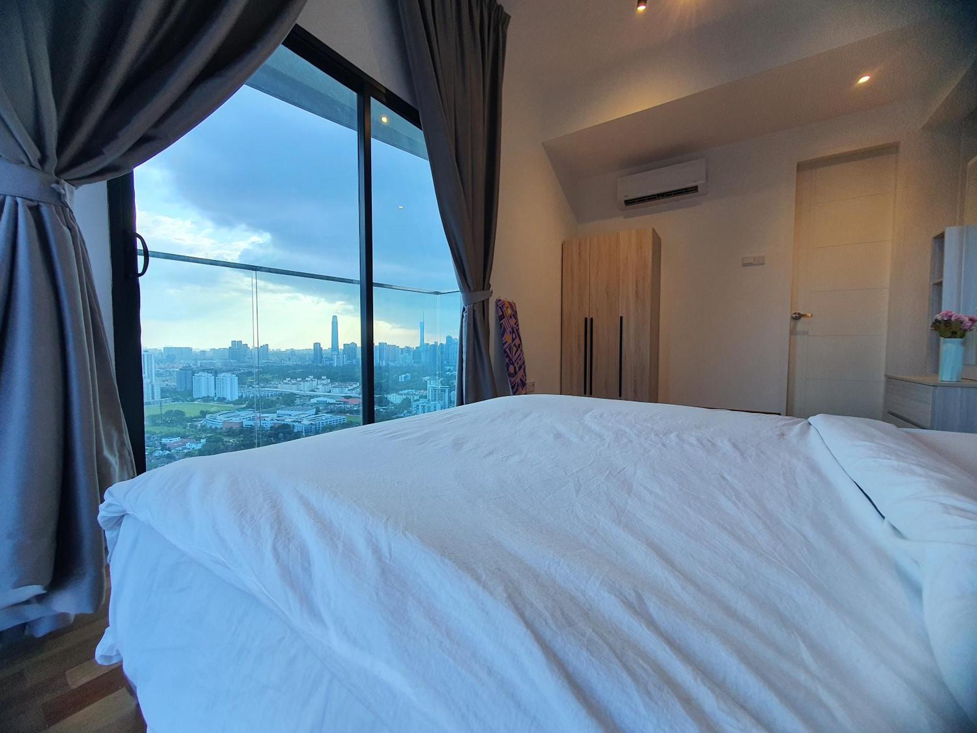 Reizz Residence By Luxury Suites Kuala Lumpur Luaran gambar