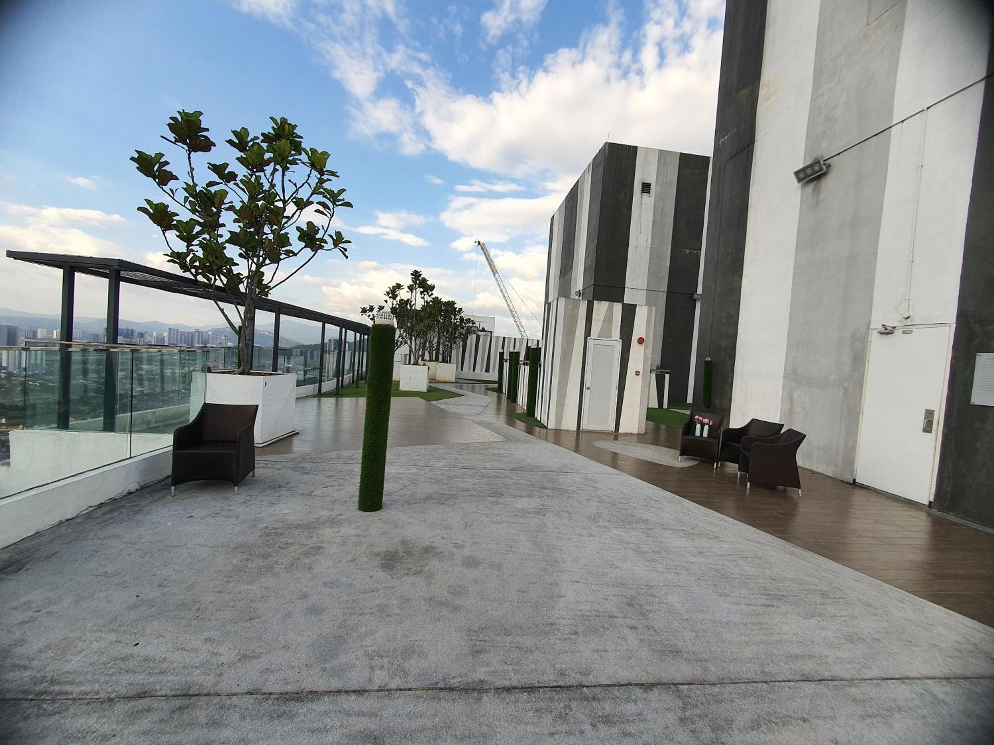 Reizz Residence By Luxury Suites Kuala Lumpur Luaran gambar