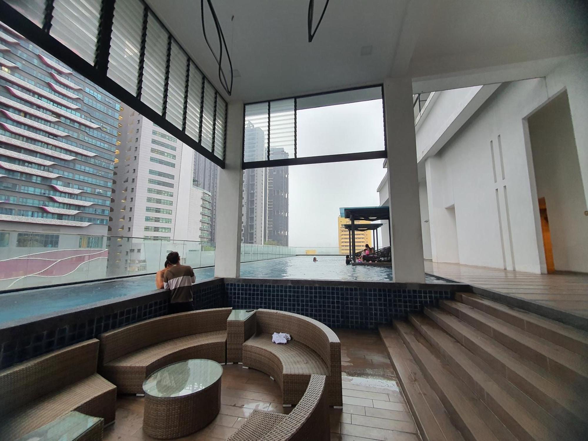 Reizz Residence By Luxury Suites Kuala Lumpur Luaran gambar