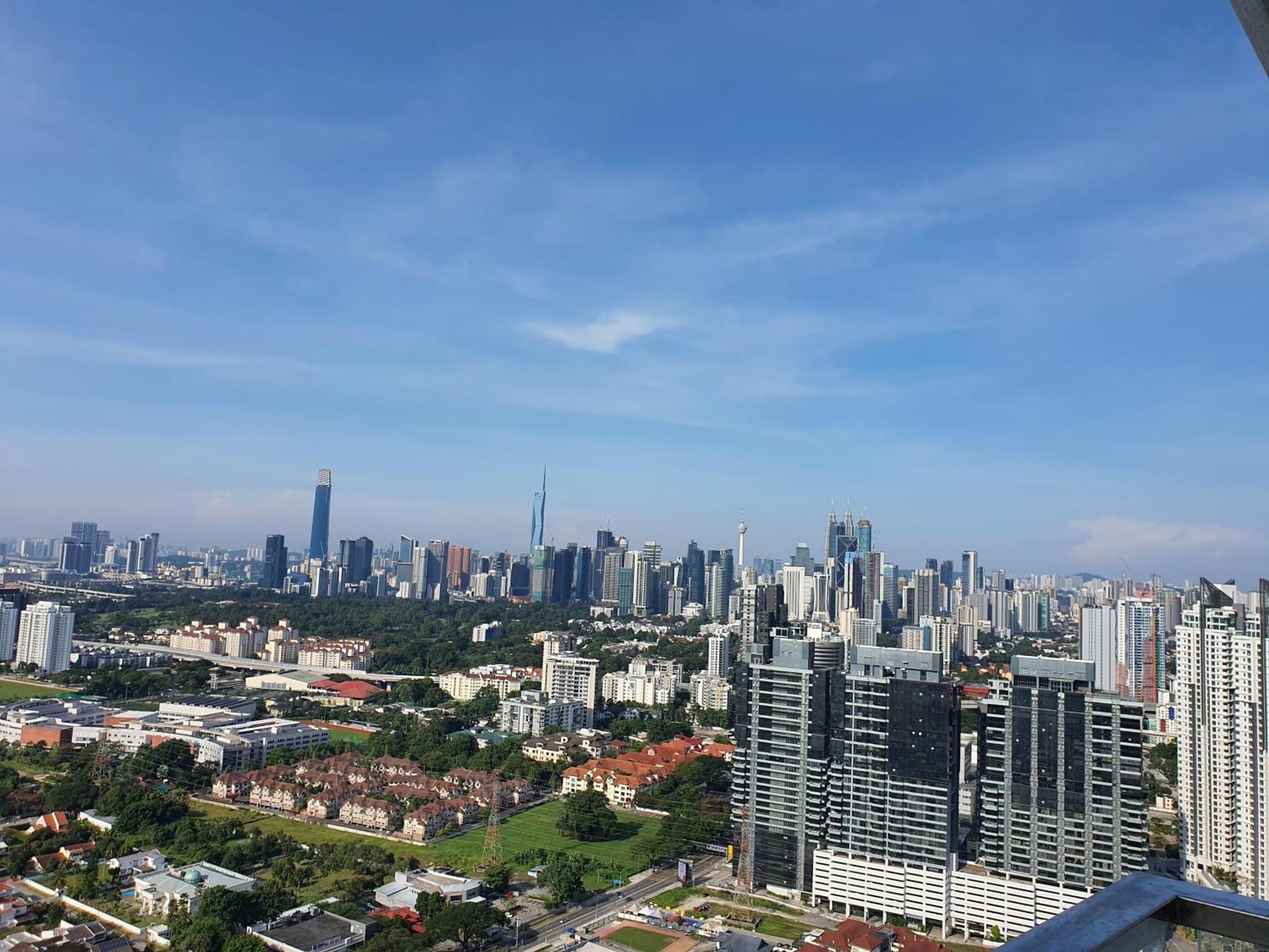 Reizz Residence By Luxury Suites Kuala Lumpur Luaran gambar